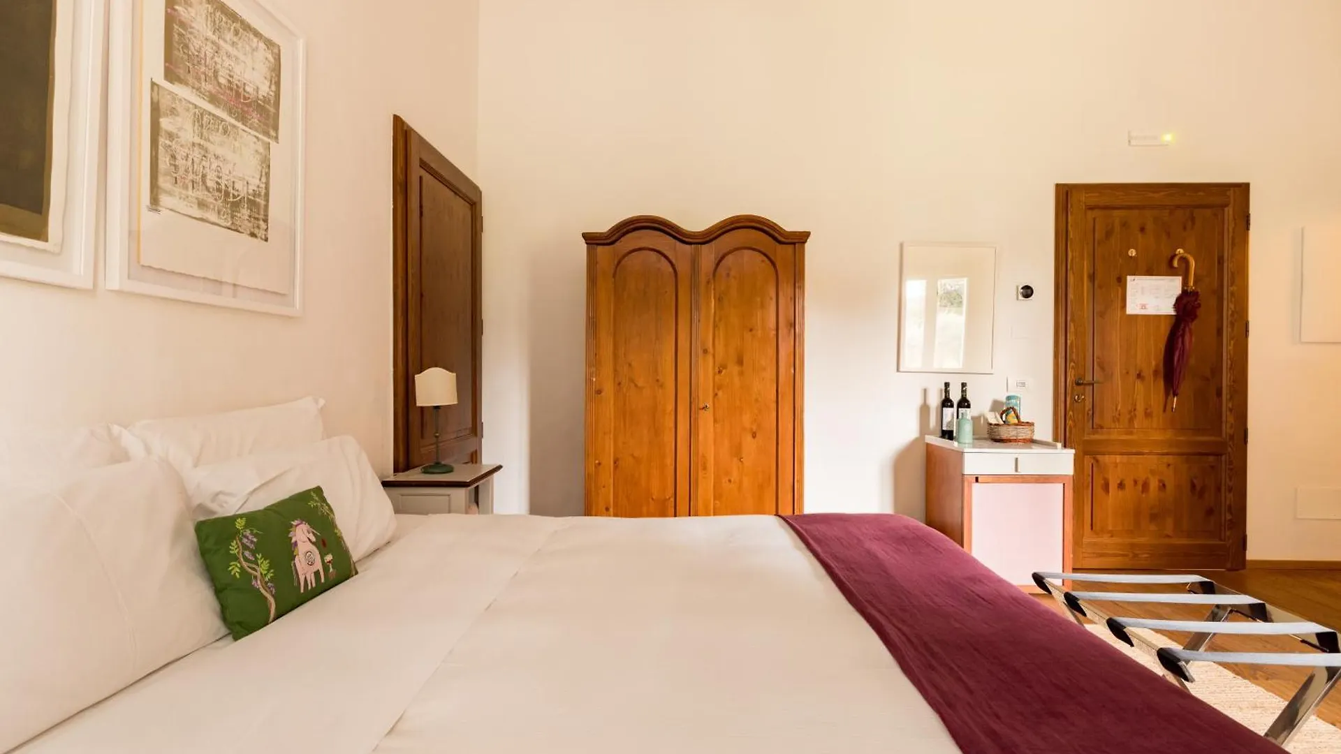 Villa Lena Palaia 0*,